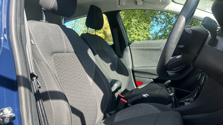 Ford Puma 1.0 EcoBoost Hybrid mHEV Titanium 5dr Petrol Hatchback